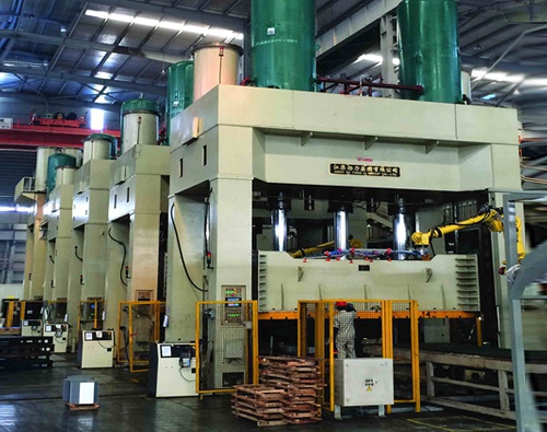 YLZ34C 系列拉桿框架側(cè)移臺(tái)單動(dòng)液壓機(jī)